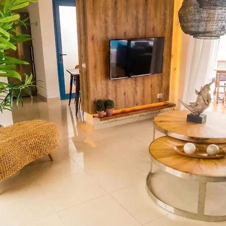 Gaumet By Villalia *